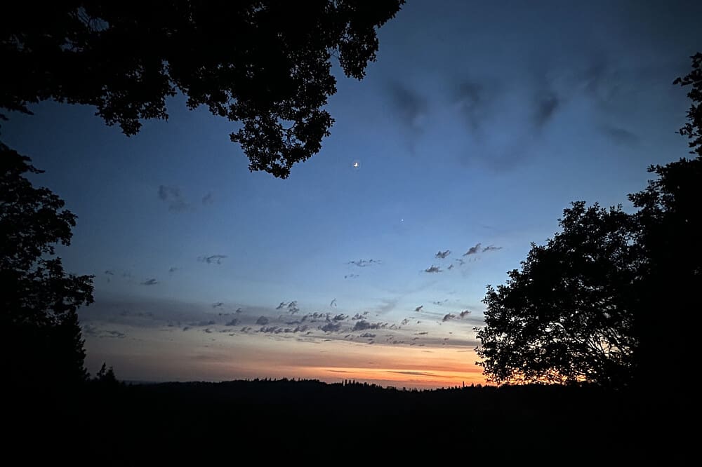 Night Sky 3 Day Private Silent Mountain Forest Retreat in CA, USA