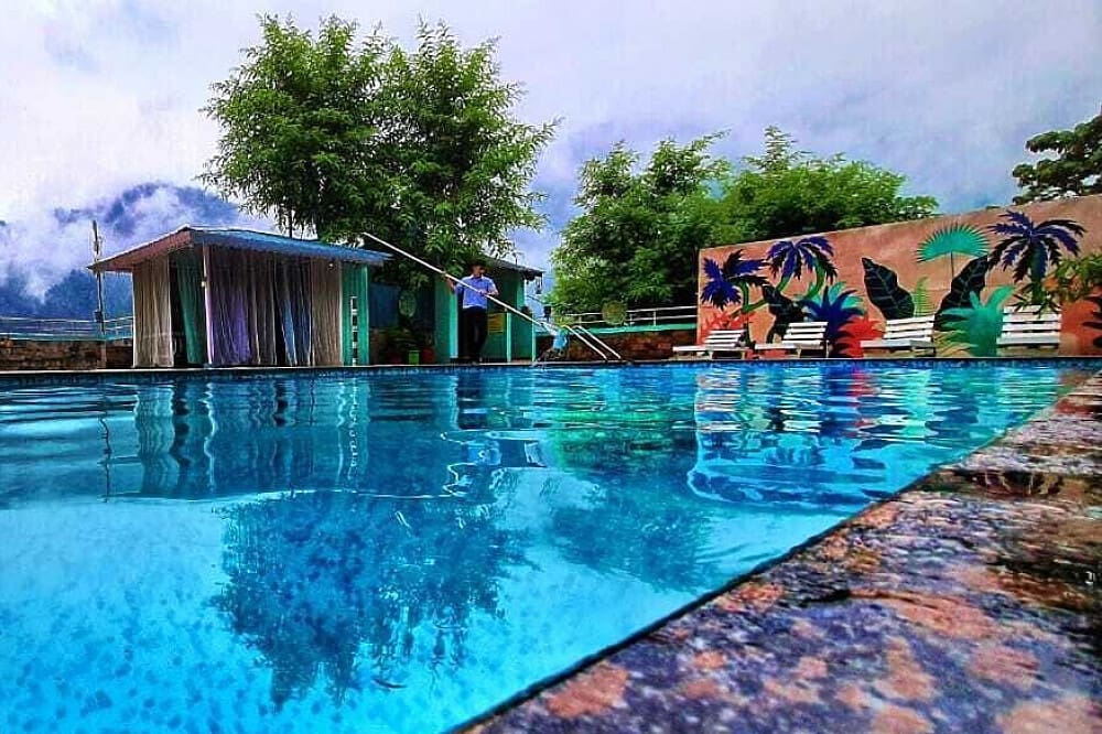 Retreat Pool 8 Day Blissful Ayurvedic Detox and Yoga Retreat in Rishikesh