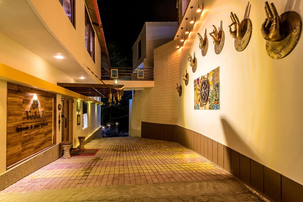 Retreat Spaces 8 Day Blissful Ayurvedic Detox and Yoga Retreat in Rishikesh