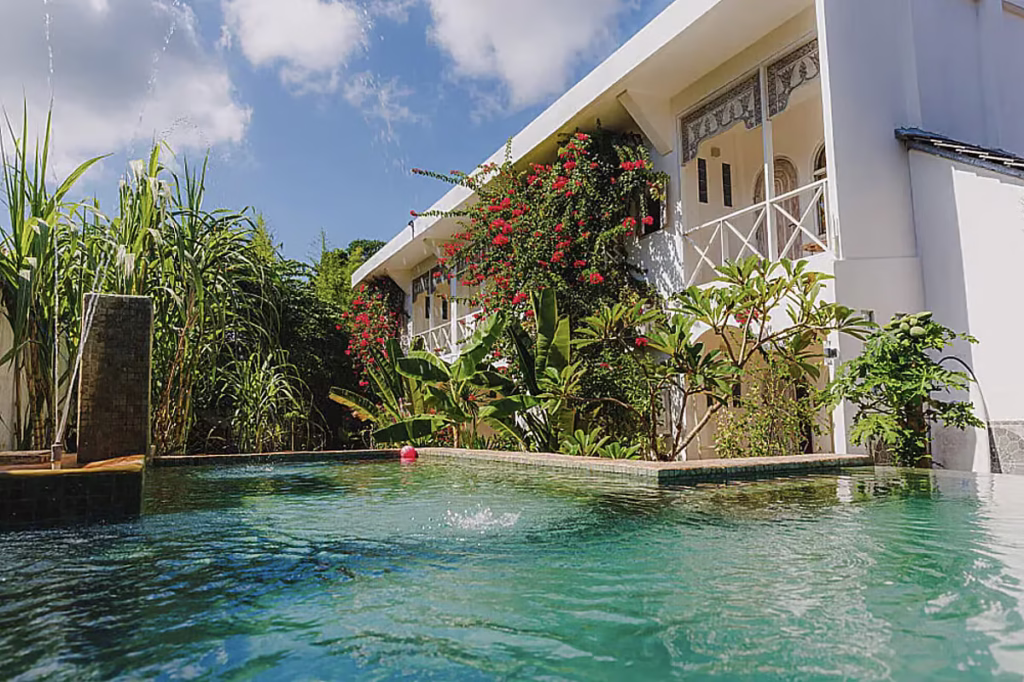 4 Day Surf & Yoga on the Paradise Island of Nusa Lembongan Pool
