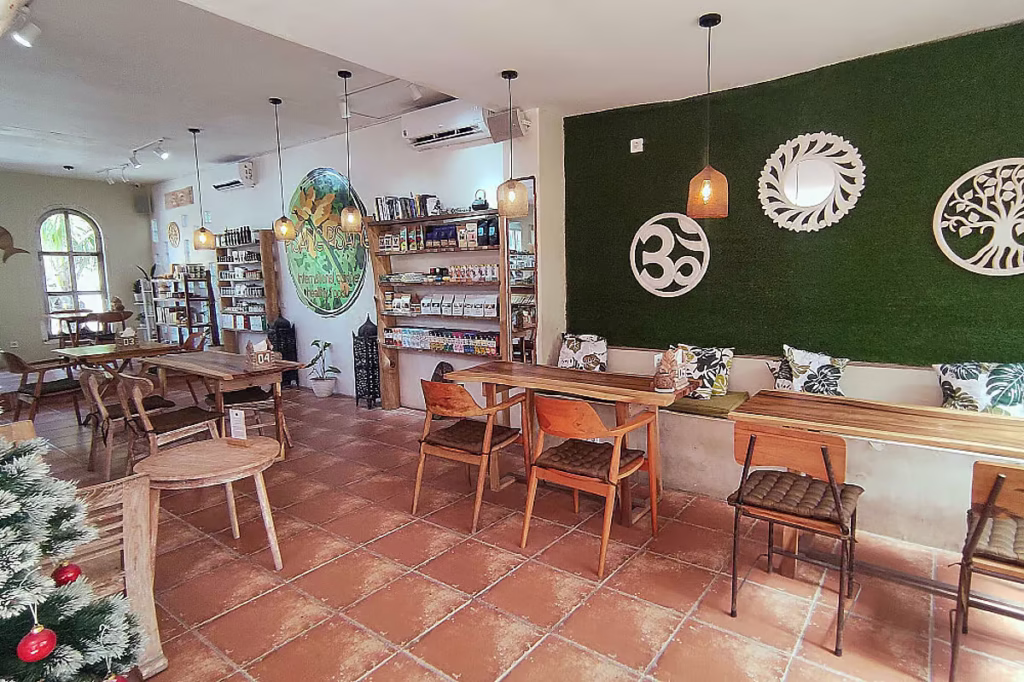 4 Day Surf & Yoga on the Paradise Island of Nusa Lembongan Shared Space