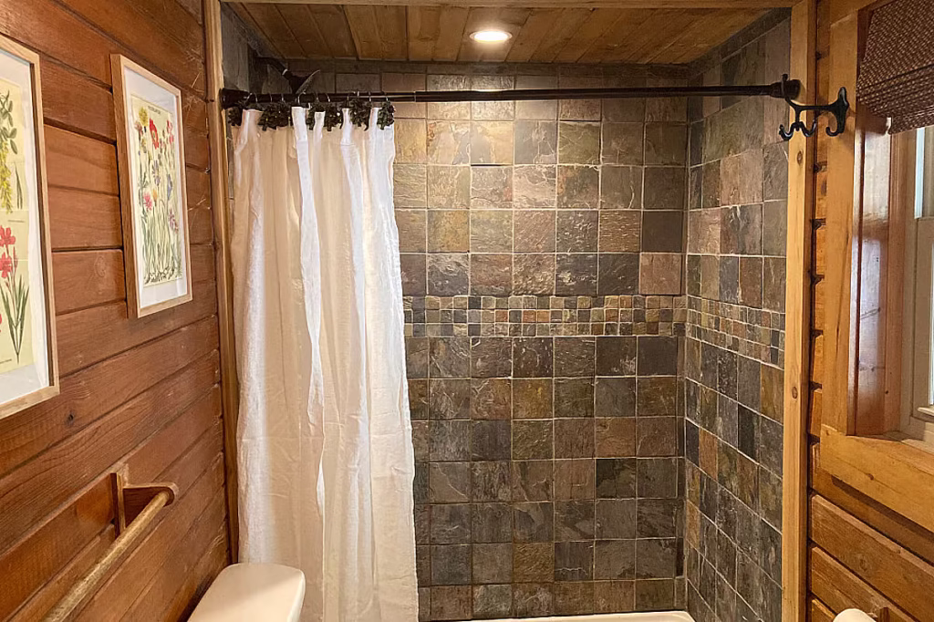 Retreat Shower Accommodations North Carolina